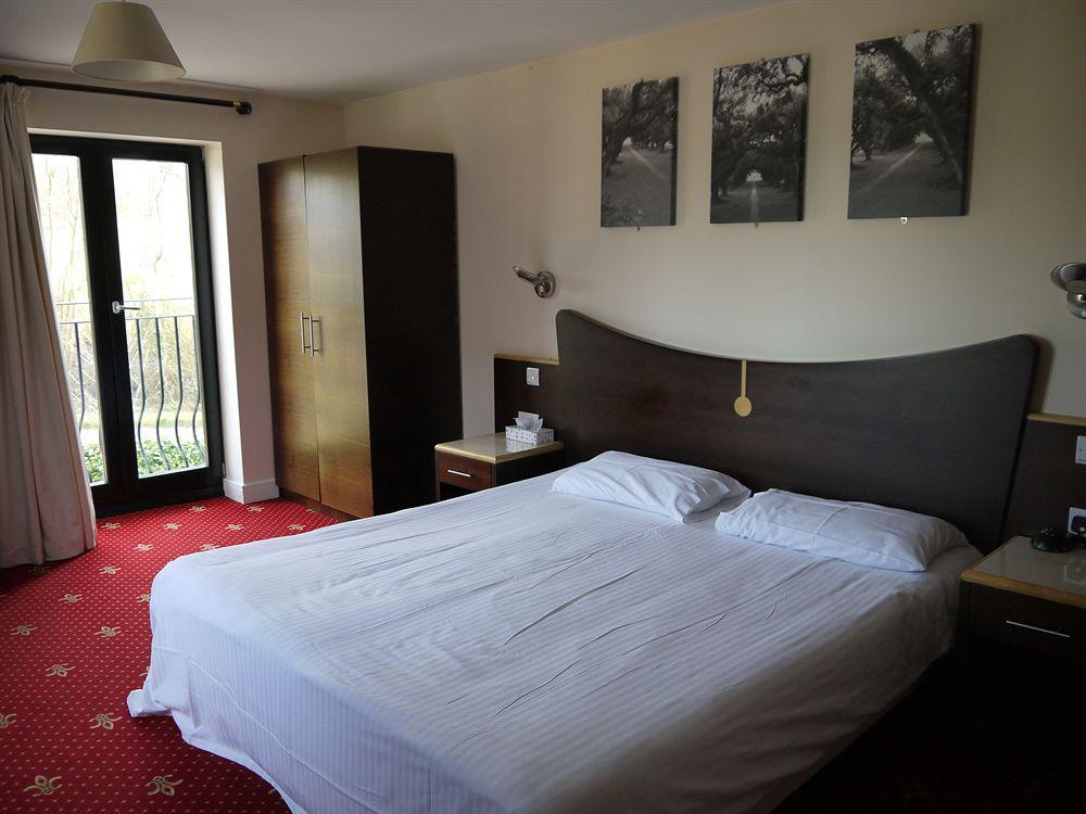The Sharnbrook Hotel Extérieur photo