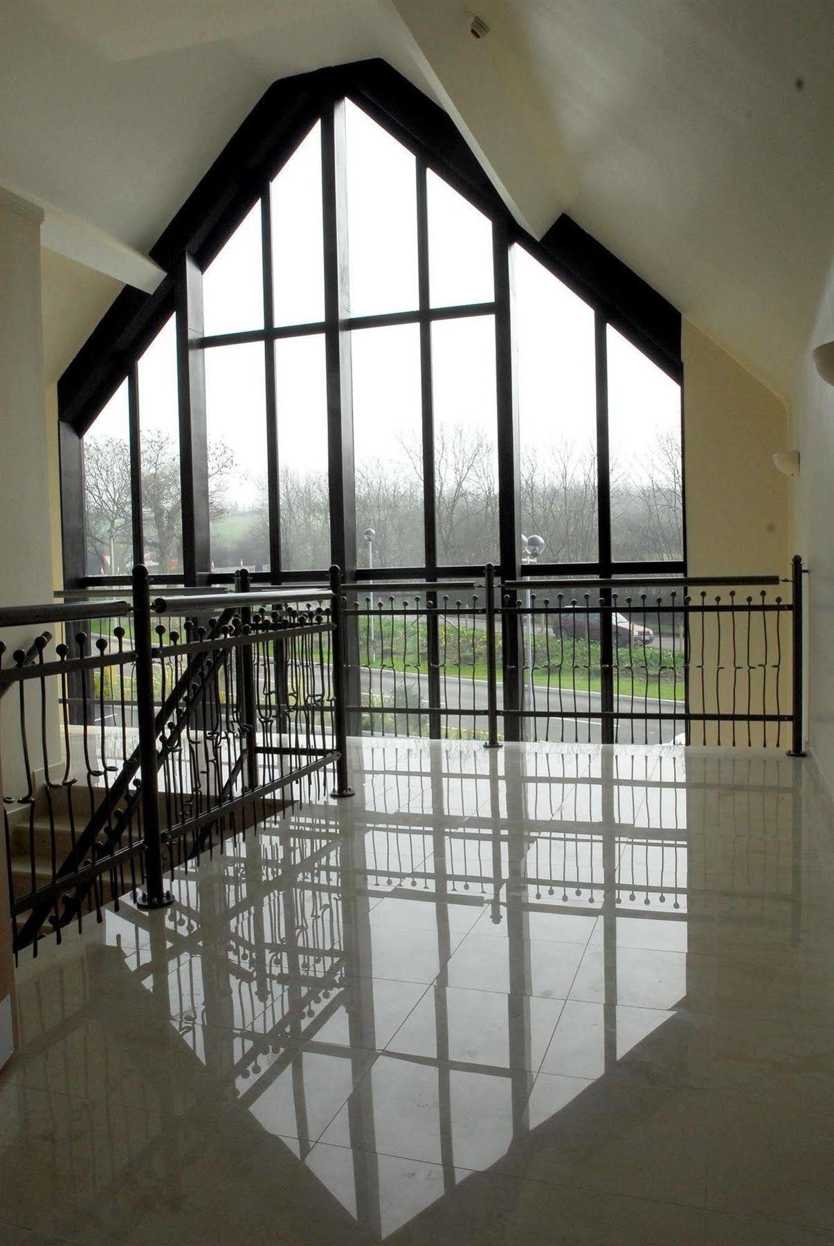 The Sharnbrook Hotel Extérieur photo